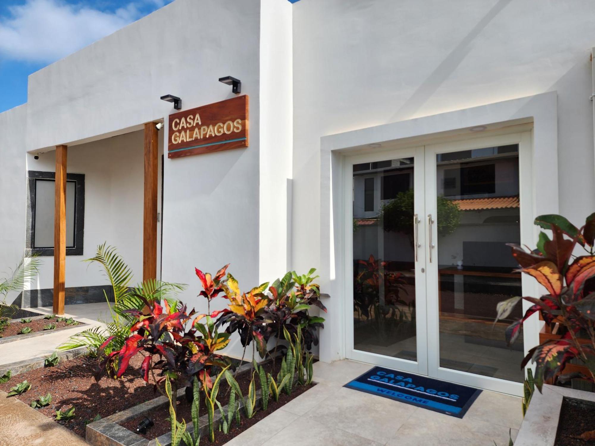 Casa Galapagos By Hostal Fragata Puerto Ayora  Eksteriør billede