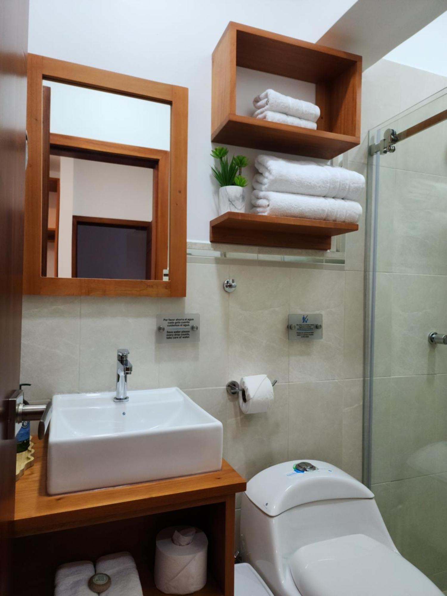 Casa Galapagos By Hostal Fragata Puerto Ayora  Eksteriør billede