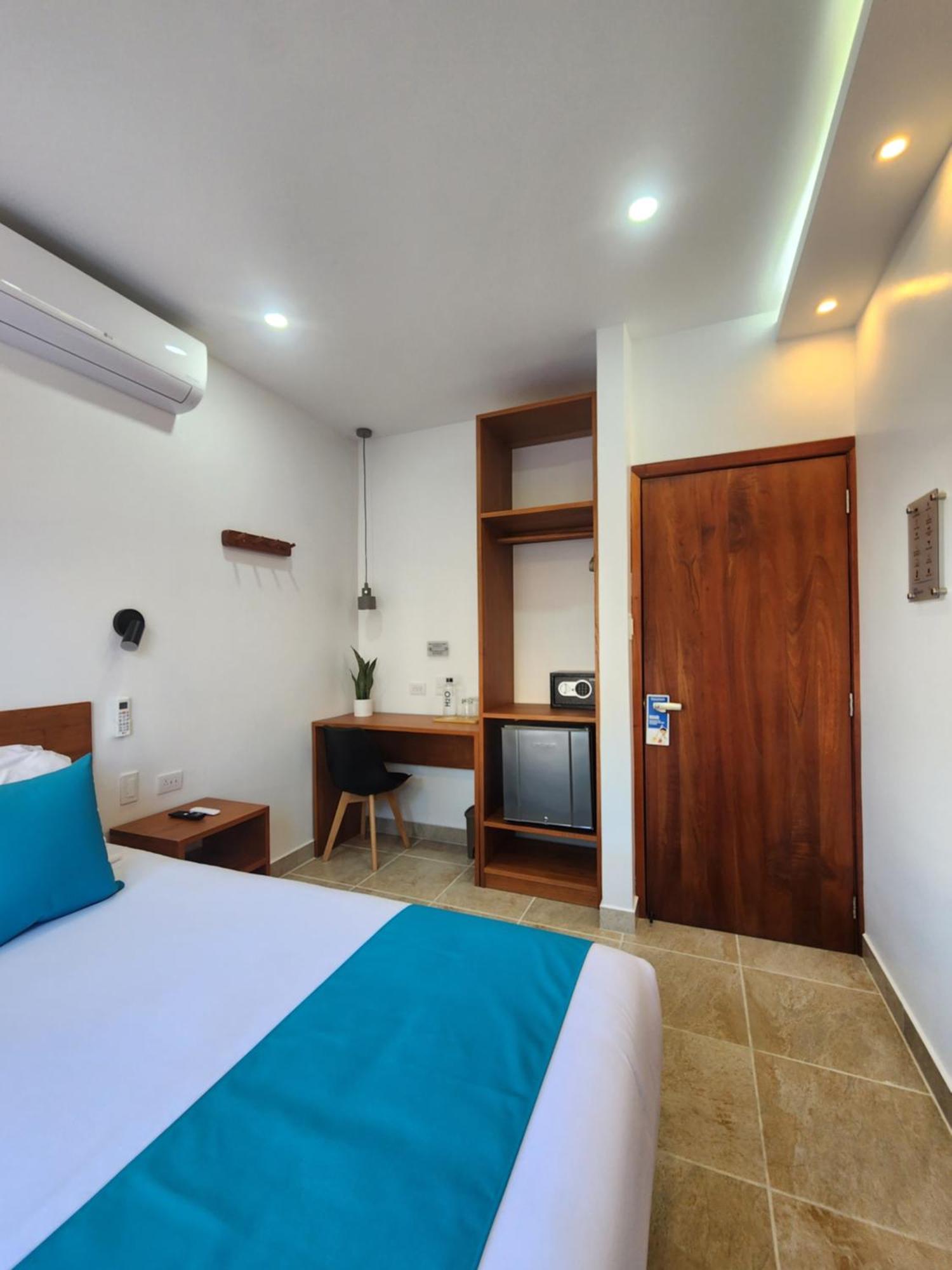 Casa Galapagos By Hostal Fragata Puerto Ayora  Eksteriør billede