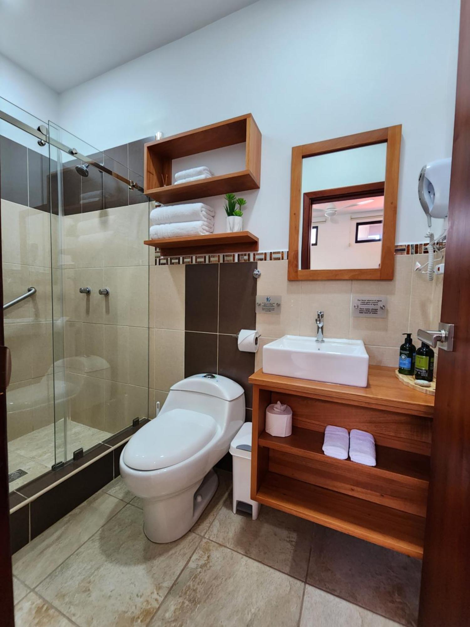 Casa Galapagos By Hostal Fragata Puerto Ayora  Eksteriør billede